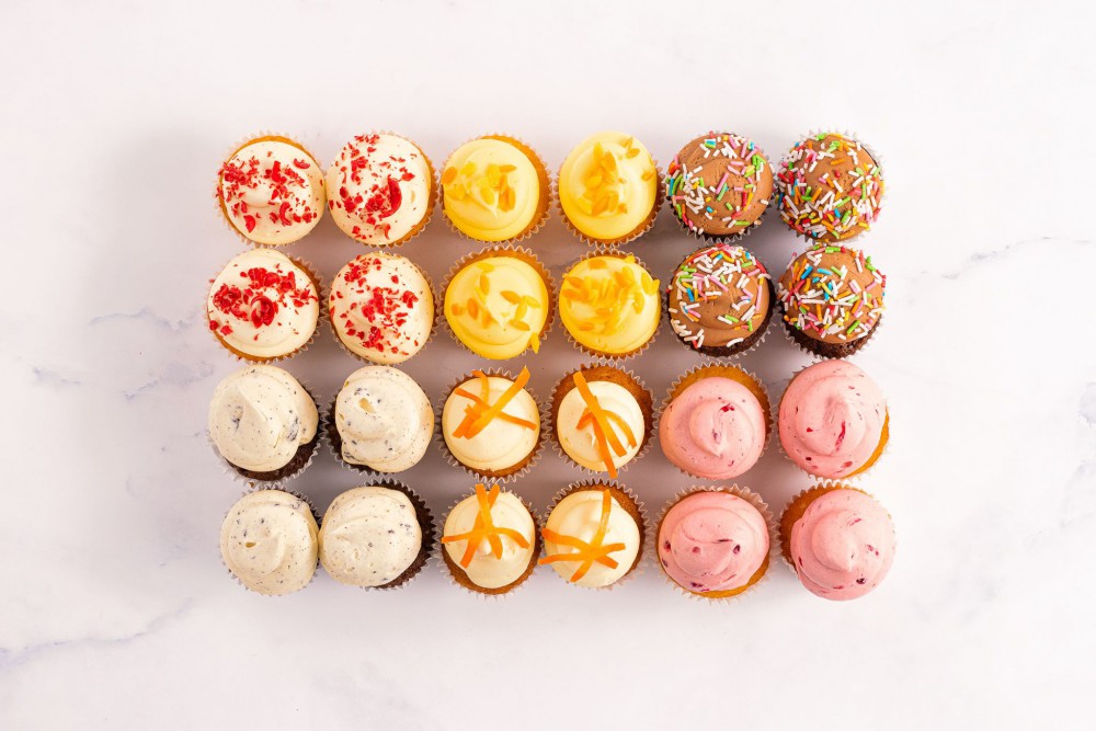 Druipend Potentieel injecteren Taart Brigade - Assorti Mini Cupcakes (24 stuks)